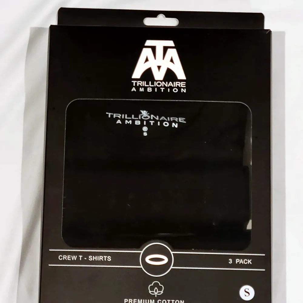 Photo of the black 3-pack in its box